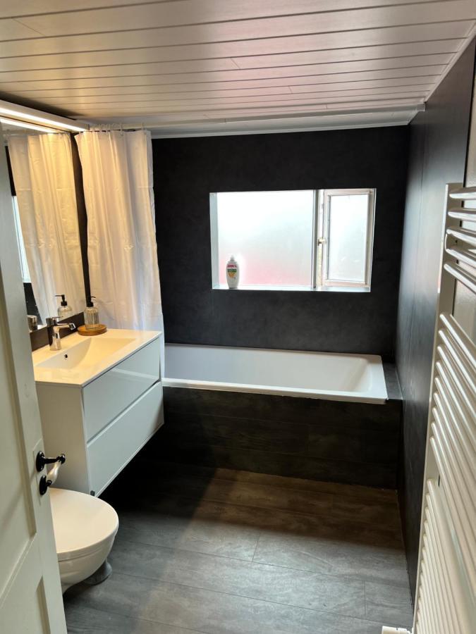 Day Dream Central Akureyri Three Bedroom Apt Exterior foto