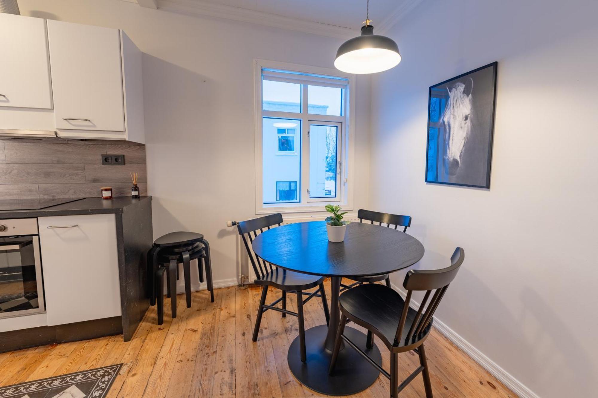 Day Dream Central Akureyri Three Bedroom Apt Exterior foto